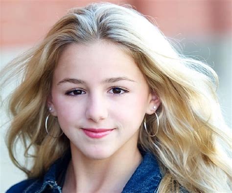 chloe lukasiak age.